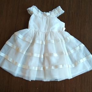 ⭐ 3/$13 Ivory little girls flower girl dress